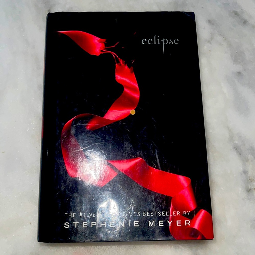 Twilight book ( Eclipse )